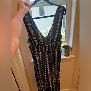 Cute navy jumpsuit! Super comfy!!